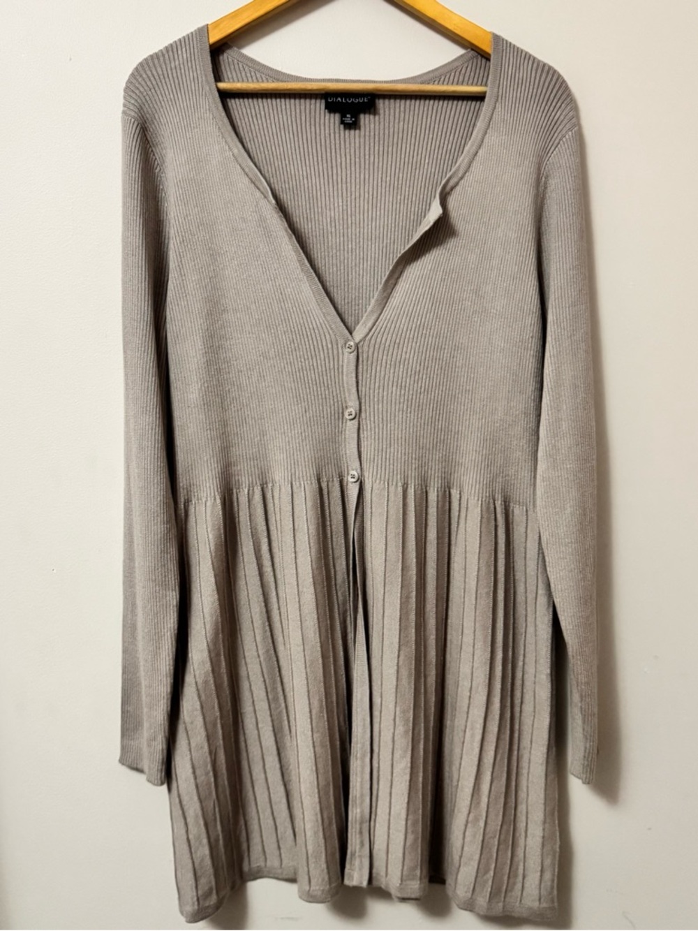 Dialogue (XL) Cashmere Silk Womens Sweater Button Beige Knit V-Neck Long Sleeve